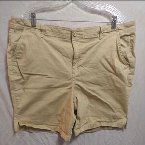 LL Bean Plus Size 18W Favorite Fit Flat Front Casual Shorts Yellow Button Zip